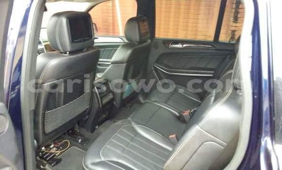 Ra Tuntun Mercedes Viano Black Ọkọ̀ in Cotonou ni Benin Ra Tuntun Mercedes Viano Black Ọkọ̀ in Cotonou ni Benin