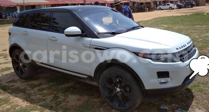 Big with watermark land rover range rover evoque benin cotonou 10099