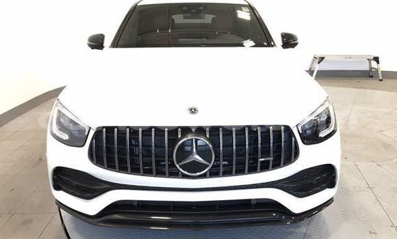 Ra Àlòkù Mercedes-Benz AMG GLC Coupe funfun Ọkọ̀ in Abomey Calavi ni Benin