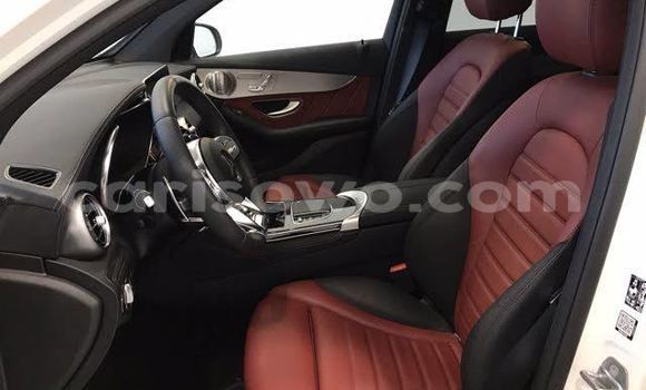 Sayi Na hannu Mercedes-Benz AMG GLC Coupe White Mota in Abomey Calavi a Benin Sayi Na hannu Mercedes-Benz AMG GLC Coupe White Mota in Abomey Calavi a Benin