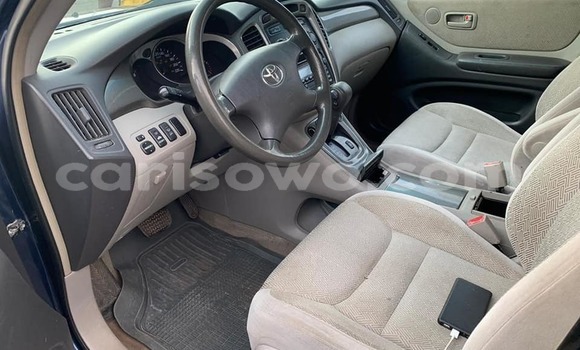 Acheter Occasion Voiture Toyota Highlander Bleu à Cotonou, Benin Acheter Occasion Voiture Toyota Highlander Bleu à Cotonou, Benin