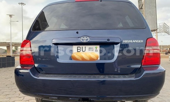 Acheter Occasion Voiture Toyota Highlander Bleu à Cotonou, Benin Acheter Occasion Voiture Toyota Highlander Bleu à Cotonou, Benin