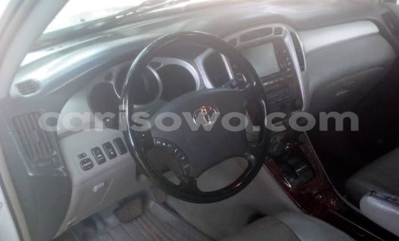 Acheter Occasion Voiture Toyota Highlander Blanc à Cotonou, Benin Acheter Occasion Voiture Toyota Highlander Blanc à Cotonou, Benin
