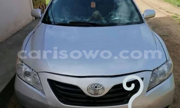 Ra Àlòkù Toyota Camry Silver Ọkọ̀ in Cotonou ni Benin Ra Àlòkù Toyota Camry Silver Ọkọ̀ in Cotonou ni Benin