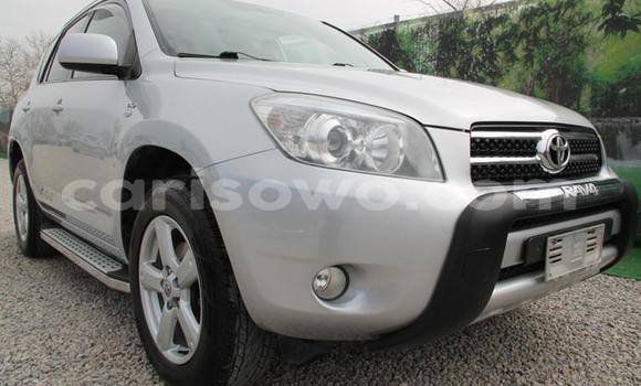 Sayi Na hannu Toyota RAV4 Sauran Mota in Cotonou a Benin Sayi Na hannu Toyota RAV4 Sauran Mota in Cotonou a Benin
