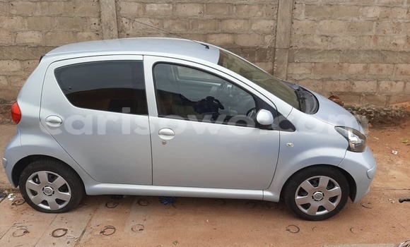 Ra Tuntun Toyota Aygo Blue Ọkọ̀ in Cotonou ni Benin Ra Tuntun Toyota Aygo Blue Ọkọ̀ in Cotonou ni Benin