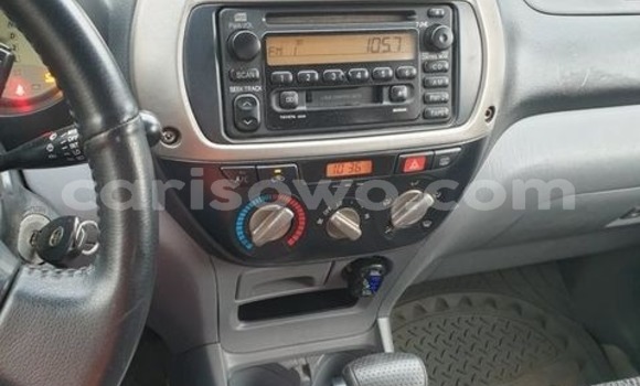 Acheter Occasion Voiture Toyota RAV4 Gris à Cotonou, Benin Acheter Occasion Voiture Toyota RAV4 Gris à Cotonou, Benin