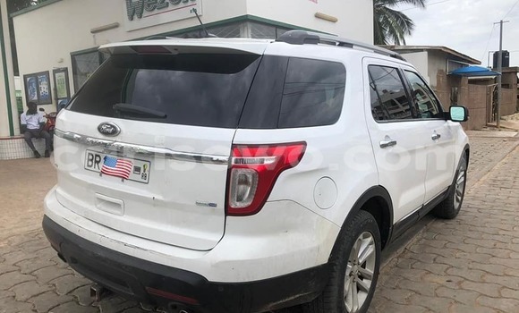Ra Àlòkù Ford Explorer funfun Ọkọ̀ in Cotonou ni Benin Ra Àlòkù Ford Explorer funfun Ọkọ̀ in Cotonou ni Benin