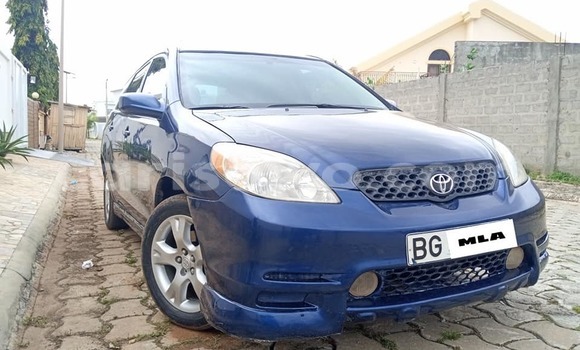 Ra Àlòkù Toyota Matrix Blue Ọkọ̀ in Cotonou ni Benin Ra Àlòkù Toyota Matrix Blue Ọkọ̀ in Cotonou ni Benin