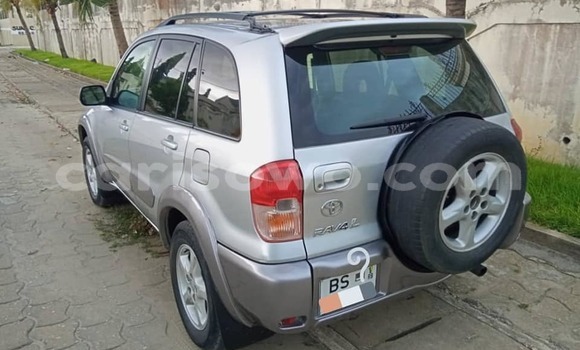 Ra Àlòkù Toyota RAV4 Silver Ọkọ̀ in Cotonou ni Benin Ra Àlòkù Toyota RAV4 Silver Ọkọ̀ in Cotonou ni Benin