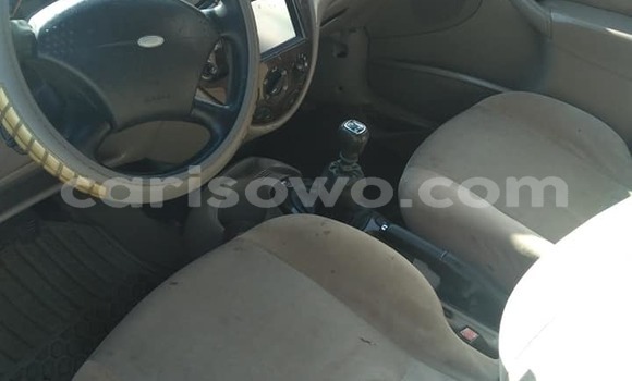 Ra Àlòkù Ford Focus funfun Ọkọ̀ in Cotonou ni Benin Ra Àlòkù Ford Focus funfun Ọkọ̀ in Cotonou ni Benin