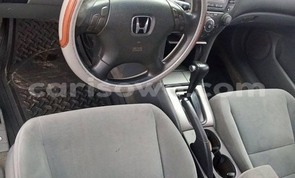 Sayi Na hannu Honda Accord Blue Mota in Cotonou a Benin Sayi Na hannu Honda Accord Blue Mota in Cotonou a Benin