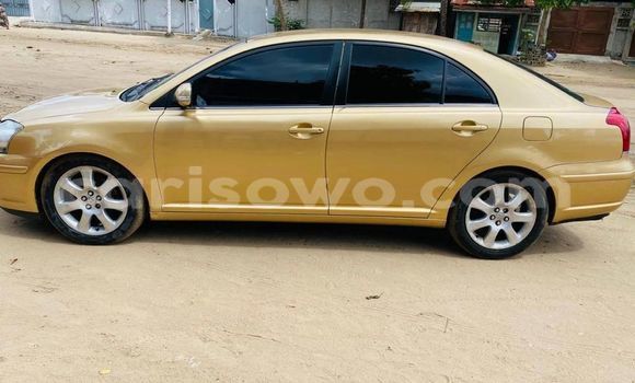 Ra Àlòkù Toyota Avensis Brown Ọkọ̀ in Cotonou ni Benin