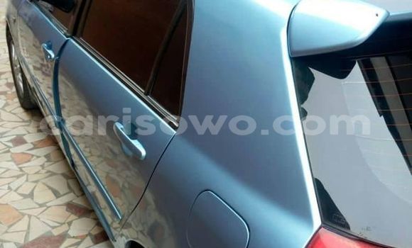 Sayi Na hannu Toyota Corolla Blue Mota in Cotonou a Benin Sayi Na hannu Toyota Corolla Blue Mota in Cotonou a Benin