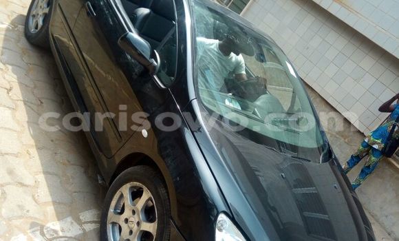 Sayi Na hannu Peugeot 306 Black Mota in Cotonou a Benin Sayi Na hannu Peugeot 306 Black Mota in Cotonou a Benin