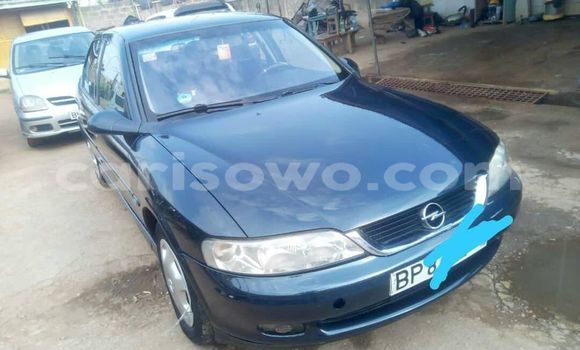 Sayi Na hannu Opel Vectra Blue Mota in Cotonou a Benin Sayi Na hannu Opel Vectra Blue Mota in Cotonou a Benin