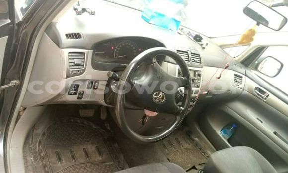 Sayi Na hannu Toyota Avensis Verso Black Mota in Cotonou a Benin Sayi Na hannu Toyota Avensis Verso Black Mota in Cotonou a Benin