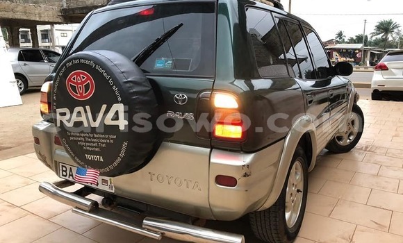 Sayi Na hannu Toyota RAV4 Green Mota in Abomey a Benin Sayi Na hannu Toyota RAV4 Green Mota in Abomey a Benin