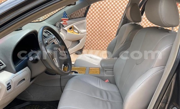 Sayi Na hannu Toyota Camry Blue Mota in Abomey a Benin Sayi Na hannu Toyota Camry Blue Mota in Abomey a Benin