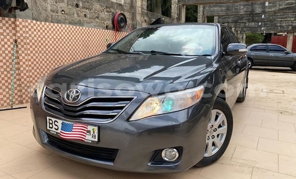 Sayi Na hannu Toyota Camry Blue Mota in Abomey a Benin Sayi Na hannu Toyota Camry Blue Mota in Abomey a Benin