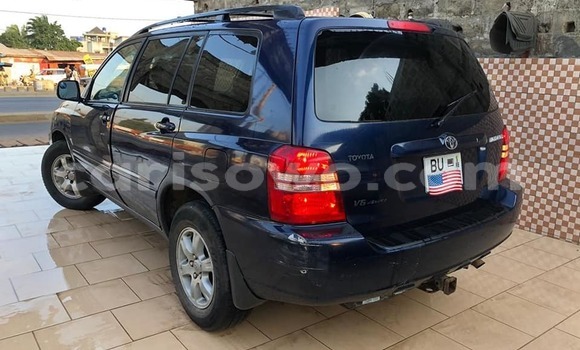 Acheter Occasion Voiture Toyota Highlander Bleu à Abomey, Benin Acheter Occasion Voiture Toyota Highlander Bleu à Abomey, Benin