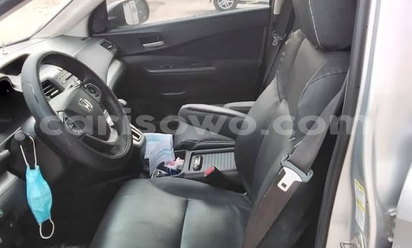 Sayi Na hannu Honda CR–V Azurfa Mota in Abomey a Benin Sayi Na hannu Honda CR–V Azurfa Mota in Abomey a Benin