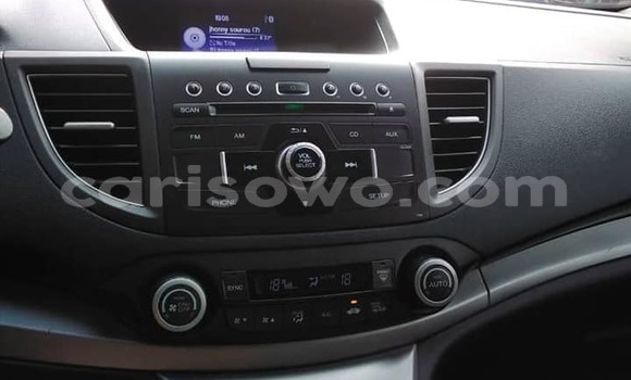 Sayi Na hannu Honda CR–V Azurfa Mota in Abomey a Benin Sayi Na hannu Honda CR–V Azurfa Mota in Abomey a Benin