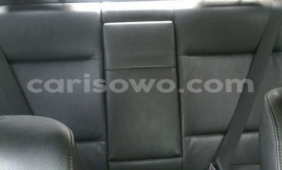 Sayi Na hannu Mercedes-Benz E–Class Black Mota in Cotonou a Benin Sayi Na hannu Mercedes-Benz E–Class Black Mota in Cotonou a Benin