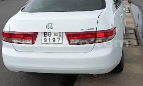 Sayi Na hannu Honda Accord White Mota in Abomey a Benin Sayi Na hannu Honda Accord White Mota in Abomey a Benin