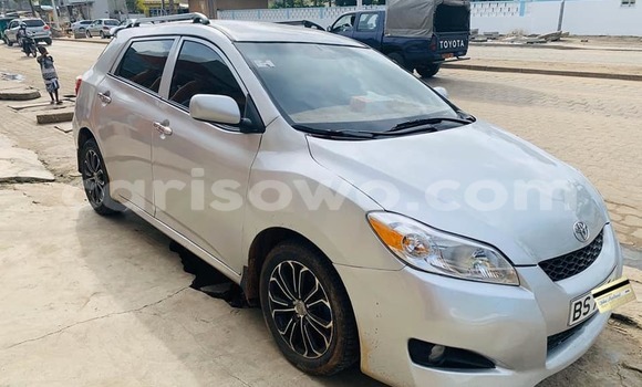 Buy Used Toyota Matrix Silver Car in Abomey in Benign