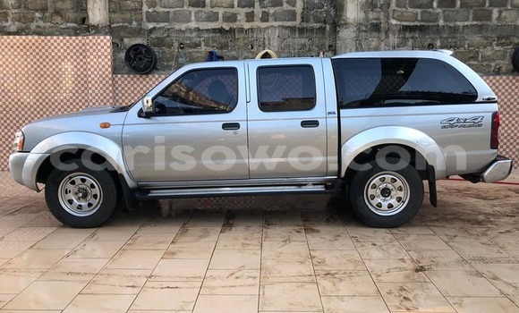 Ra Àlòkù Nissan Navara Silver Ọkọ̀ in Abomey ni Benin