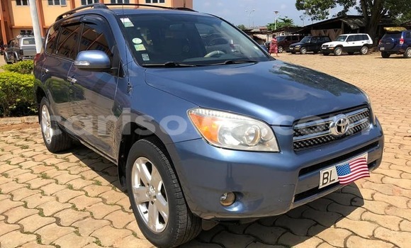 Acheter Occasion Voiture Toyota RAV4 Bleu à Abomey, Benin