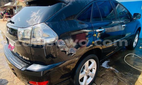 Sayi Na hannu Lexus RX 330 Black Mota in Cotonou a Benin Sayi Na hannu Lexus RX 330 Black Mota in Cotonou a Benin