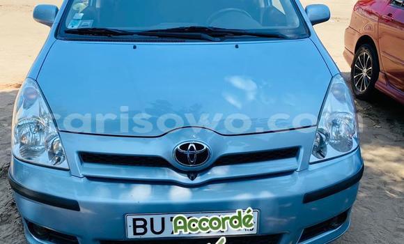 Ra Tuntun Toyota Corolla Verso Silver Ọkọ̀ in Cotonou ni Benin Ra Tuntun Toyota Corolla Verso Silver Ọkọ̀ in Cotonou ni Benin