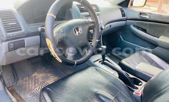 Ra Àlòkù Honda Accord funfun Ọkọ̀ in Cotonou ni Benin Ra Àlòkù Honda Accord funfun Ọkọ̀ in Cotonou ni Benin
