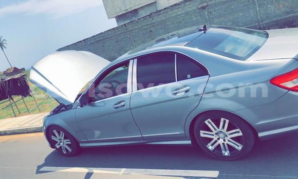Sayi Sabo Mercedes-Benz C–Class Azurfa Mota in Cotonou a Benin Sayi Sabo Mercedes-Benz C–Class Azurfa Mota in Cotonou a Benin