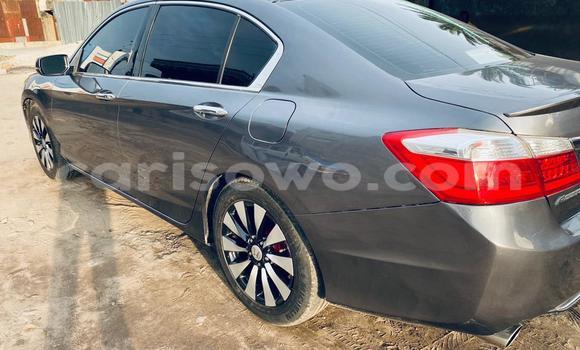Ra Tuntun Honda Accord Miiran Ọkọ̀ in Cotonou ni Benin Ra Tuntun Honda Accord Miiran Ọkọ̀ in Cotonou ni Benin