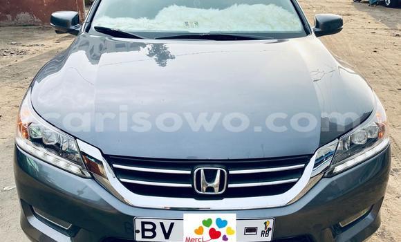 Ra Tuntun Honda Accord Miiran Ọkọ̀ in Cotonou ni Benin Ra Tuntun Honda Accord Miiran Ọkọ̀ in Cotonou ni Benin