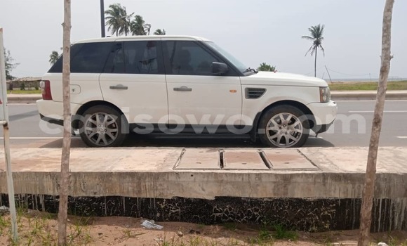 Ra Tuntun Land Rover Range Rover Sport funfun Ọkọ̀ in Cotonou ni Benin Ra Tuntun Land Rover Range Rover Sport funfun Ọkọ̀ in Cotonou ni Benin