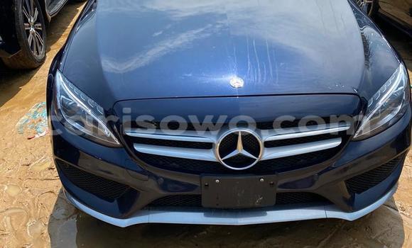 Acheter Neuf Voiture Mercedes-Benz C–Class Bleu à Cotonou, Benin