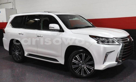 Ra Àlòkù Lexus LX 570 funfun Ọkọ̀ in Abomey Calavi ni Benin