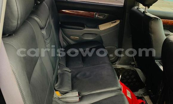 Ra Àlòkù Toyota Prado funfun Ọkọ̀ in Cotonou ni Benin Ra Àlòkù Toyota Prado funfun Ọkọ̀ in Cotonou ni Benin