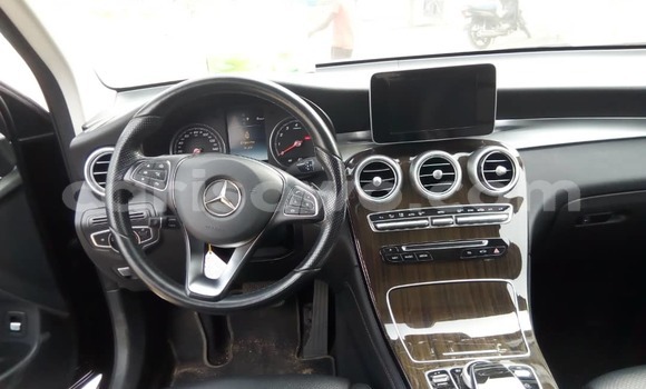 Acheter Neuf Voiture Mercedes-Benz GLC Noir à Cotonou, Benin Acheter Neuf Voiture Mercedes-Benz GLC Noir à Cotonou, Benin