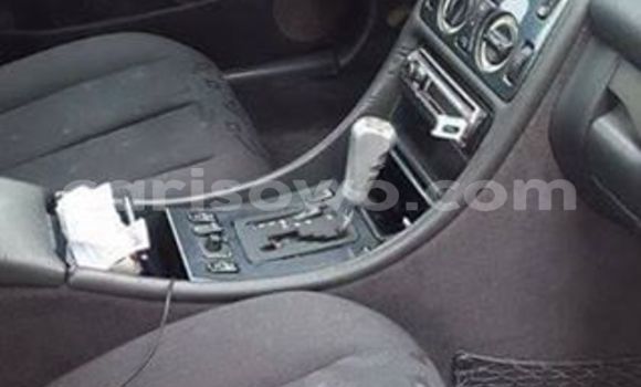Acheter Occasion Voiture Mercedes-Benz CLK–Class Gris à Comé, Benin Acheter Occasion Voiture Mercedes-Benz CLK–Class Gris à Comé, Benin