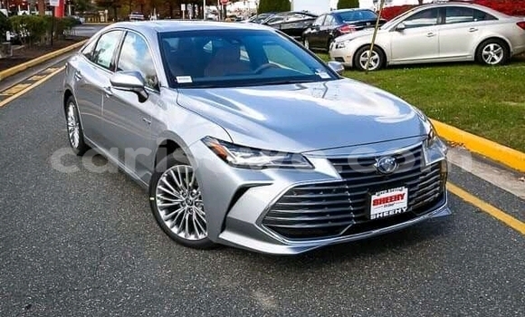 Acheter Import Voiture Toyota Avalon Gris à Porto Novo, Benin Acheter Import Voiture Toyota Avalon Gris à Porto Novo, Benin