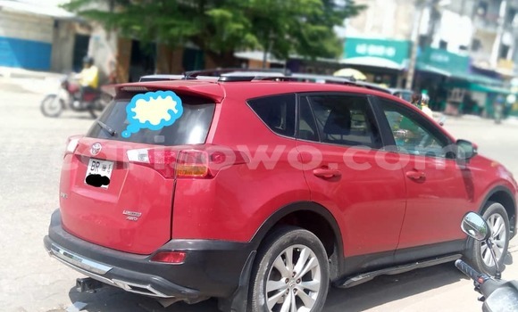 Acheter Neuf Voiture Toyota RAV4 Rouge à Cotonou, Benin Acheter Neuf Voiture Toyota RAV4 Rouge à Cotonou, Benin