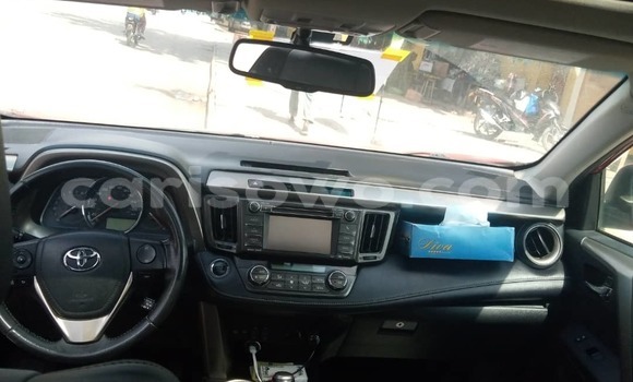 Acheter Neuf Voiture Toyota RAV4 Rouge à Cotonou, Benin Acheter Neuf Voiture Toyota RAV4 Rouge à Cotonou, Benin
