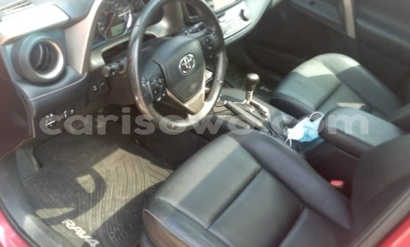 Acheter Neuf Voiture Toyota RAV4 Rouge à Cotonou, Benin Acheter Neuf Voiture Toyota RAV4 Rouge à Cotonou, Benin