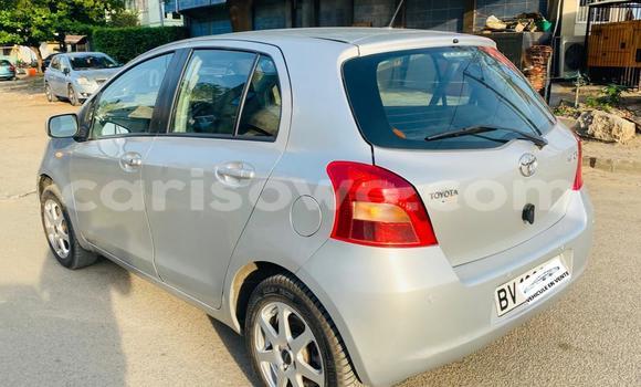 Ra Tuntun Toyota Yaris Silver Ọkọ̀ in Cotonou ni Benin