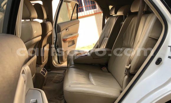 Buy Used Lexus RX 330 White Car in Abomey Calavi in Benign Buy Used Lexus RX 330 White Car in Abomey Calavi in Benign